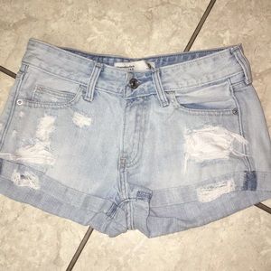 Abercrombie Low Rise Distressed Shorts Size 25 /0